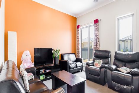 Property photo of 71 Caraleena Drive Tarneit VIC 3029