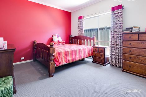 Property photo of 71 Caraleena Drive Tarneit VIC 3029
