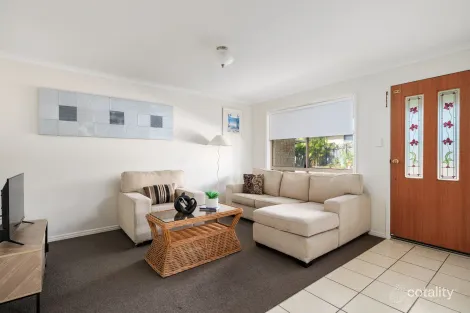 Property photo of 9 Killarney Court Southside QLD 4570