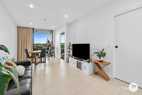 Property photo of 706/8 Zillah Street Stones Corner QLD 4120