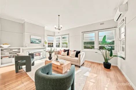 Property photo of 44 Delany Avenue Bright VIC 3741