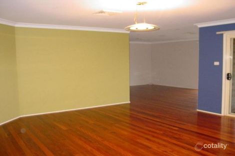 Property photo of 3 Burnett Close Hunterview NSW 2330