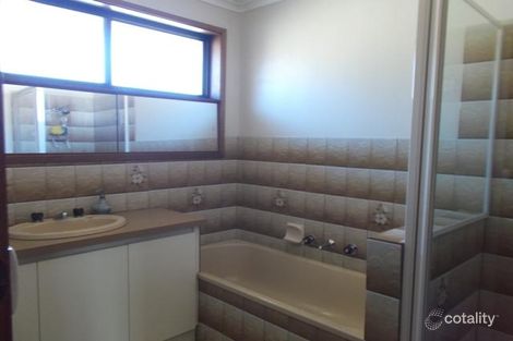 Property photo of 3/1 Kyema Drive Lara VIC 3212