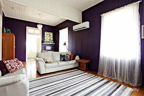 Property photo of 104 Hyde Road Yeronga QLD 4104