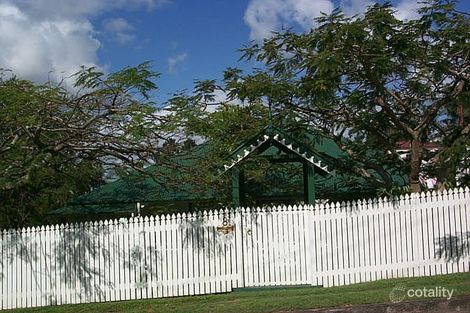 8 Kings Rd, Taringa, QLD 4068