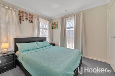 Property photo of 50 Golden Wattle Way Harkness VIC 3337