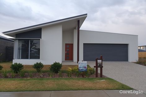 Property photo of 83 Greenview Circuit Arundel QLD 4214