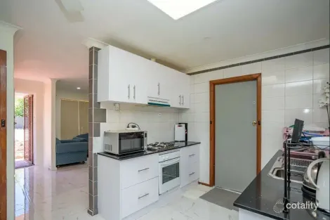 28 Harpenden St, Huntingdale, WA 6110
