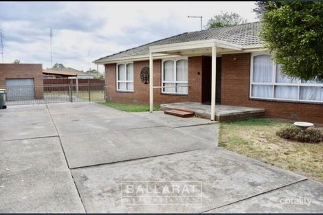 Property photo of 10 Harrow Street Wendouree VIC 3355