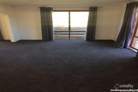 Property photo of 19 Muir Place Queanbeyan West NSW 2620