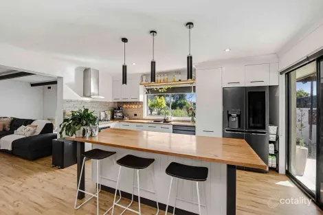 Property photo of 309 High Street Kangaroo Flat VIC 3555