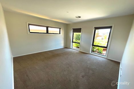 Property photo of 15 Munjuwa Street Ngunnawal ACT 2913