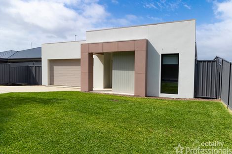 Property photo of 22 Grange Crescent Forster NSW 2428