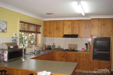 Property photo of 5 Petticoat Lane Young NSW 2594