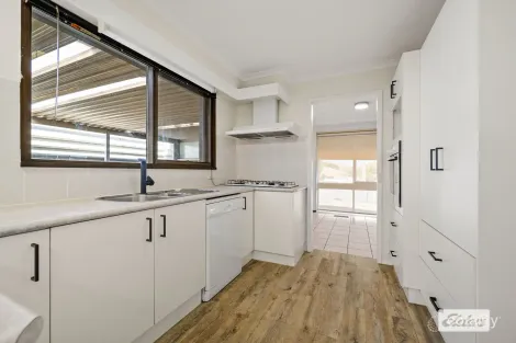 Property photo of 70 Chapple Street Wodonga VIC 3690