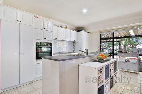 Property photo of 11 Sugarloaf Street Forest Lake QLD 4078