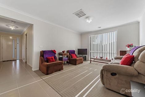 Property photo of 8 Raven Street Brookfield VIC 3338