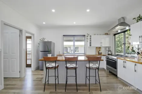 35 ALEXANDER ST, MACLEAY ISLAND, QLD 4184