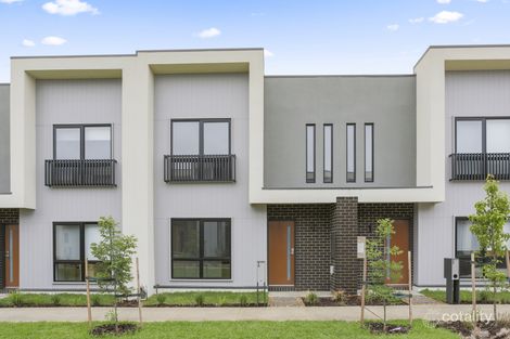 Property photo of 15 Cultura Walk Cranbourne West VIC 3977