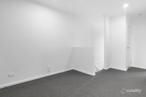 Property photo of 15 Cultura Walk Cranbourne West VIC 3977