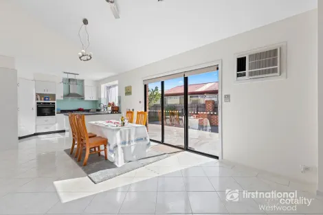 Property photo of 71 Bellbridge Drive Hoppers Crossing VIC 3029