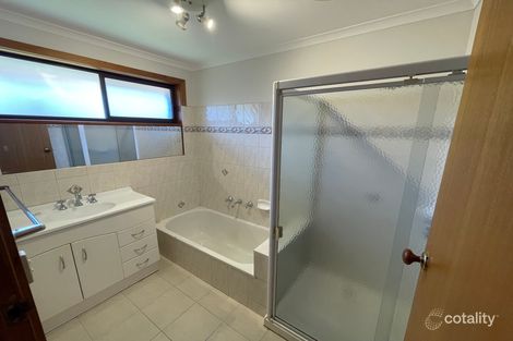 Property photo of 2/48 Macleod Parade Macleod VIC 3085