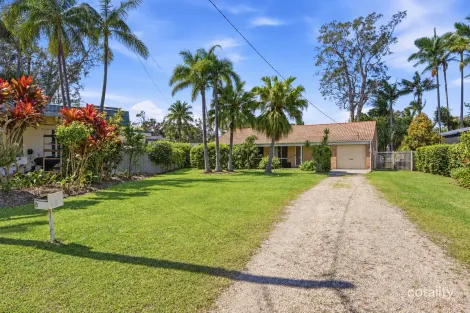 Property photo of 8 Taylor Close Emerald Beach NSW 2456
