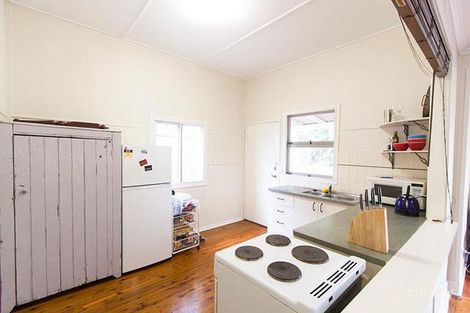 Property photo of 16 Harrys Road Taringa QLD 4068