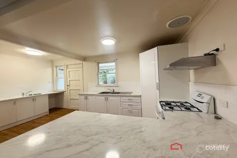 Property photo of 131 Bourke Street Mount Austin NSW 2650