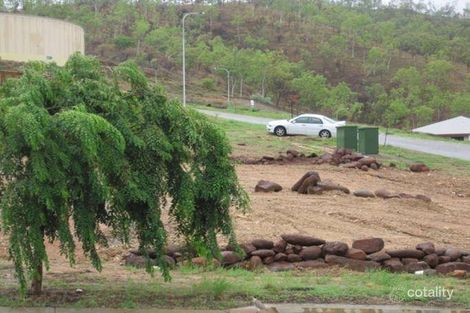 Property photo of 2 Windarra Avenue Douglas QLD 4814