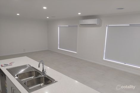 Property photo of 50 Wattle Crescent Beaconsfield VIC 3807