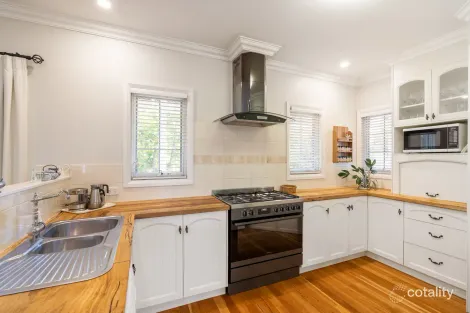 Property photo of 28 Bottlebrush Drive Margaret River WA 6285