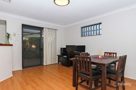 Property photo of 2/12 Stephen Street Queens Park WA 6107