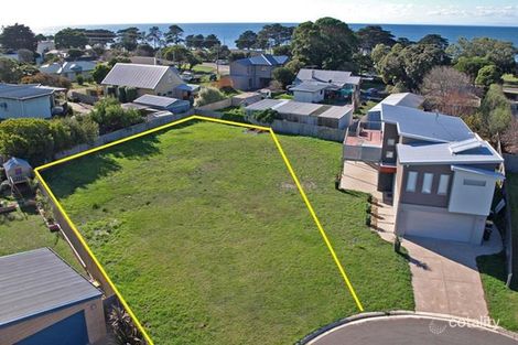 18 Yacht Ct, Indented Head, VIC 3223