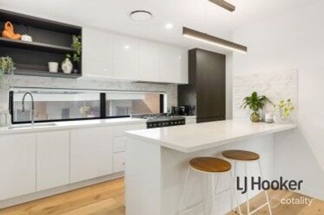 2/1034 Gold Coast Hwy, Palm Beach, QLD 4221