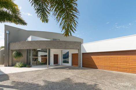 Property photo of 8054 Riverside Drive Hope Island QLD 4212