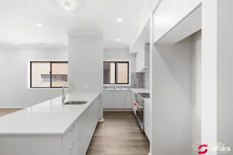 29 SLINKY ST, DEANSIDE, VIC 3336