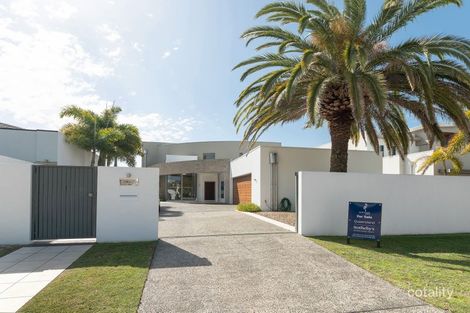 Property photo of 8054 Riverside Drive Hope Island QLD 4212