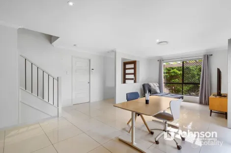 Property photo of 3/8 Ashton Way Forest Lake QLD 4078