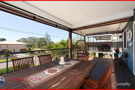 Property photo of 7 Tenth Avenue Sandgate QLD 4017