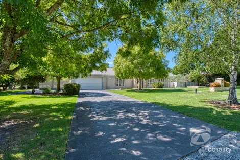 Property photo of 14 Valley Drive Beaconsfield Upper VIC 3808