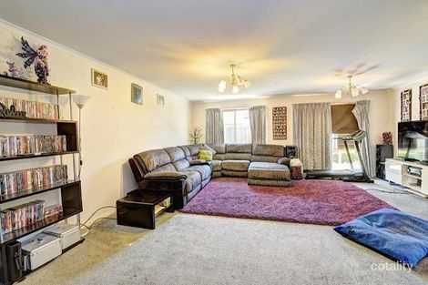 Property photo of 38 Rowan Parade Wendouree VIC 3355