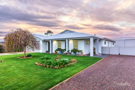 Property photo of 16 Natasha Drive Poonindie SA 5607