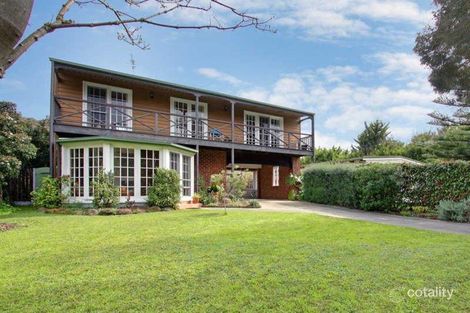 9 Ellesmere St, Blairgowrie, VIC 3942