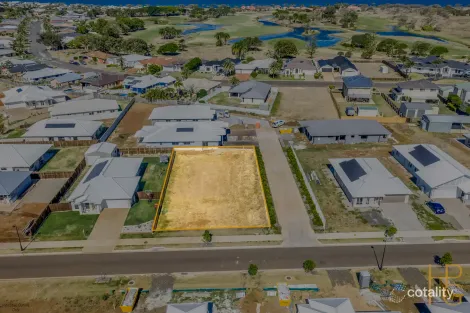 Property photo of 31 Golf View Drive Coral Cove QLD 4670