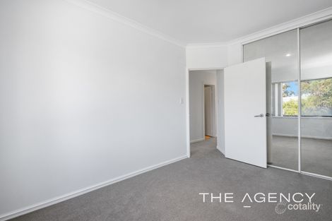 Property photo of 276 Lakeside Drive Joondalup WA 6027
