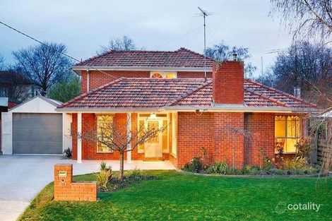 10 Lindisfarne Cres, Lake Wendouree, VIC 3350