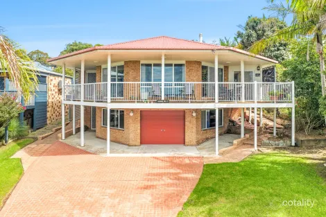 67 Bondi St, Tuross Head, NSW 2537