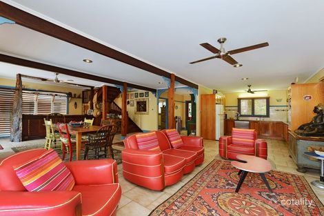 Property photo of 6 Lomatia Close Redlynch QLD 4870