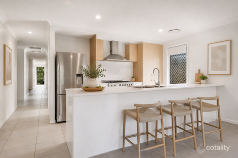 Property photo of 1 Heseltine Place Pallara QLD 4110